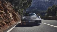 2022-Porsche-911-GT3-Touring-01