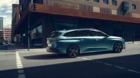 2022-Peugeot-308-SW-17