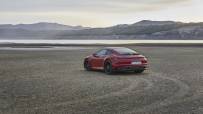 2022-Porsche-911-GTS-33