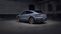 2022-Porsche-Cayenne-Turbo-GT-4