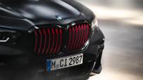 P90428179_highRes_bmw-x5-black-vermili