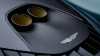 2022-Aston-Martin-Valhalla-11