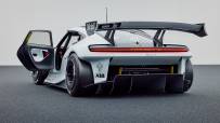 Porsche-Mission-R-10_1