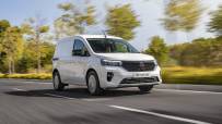 2022-Nissan-Townstar-EV-van-dynamic-2