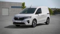 2022-Nissan-Townstar-EV-van-dynamic-5