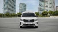 2022-Nissan-Townstar-EV-van-dynamic-7