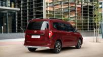 2022-Nissan-Townstar-petrol-combi-dynamic-3