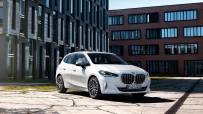 P90437735_highRes_the-all-new-bmw-223i