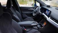 P90451499_highRes_bmw-223i-active-tour