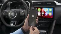MG-ZS-EV-central-display-close-up