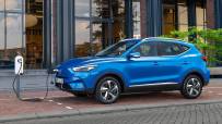 MG-ZS-EV-static-side-parked