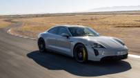 Porsche-Taycan_GTS-2022-1600-04