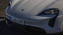 Porsche-Taycan_GTS-2022-1600-27