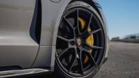Porsche-Taycan_GTS-2022-1600-2c