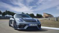 2022-Porsche-718-Cayman-GT4-RS-11