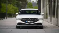 genesis_g90_935