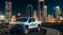 2024-Chevrolet-Silverado-EV-26