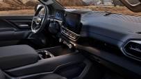 2024-Chevrolet-Silverado-EV-34
