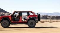 2022-Ford-Bronco-Raptor_02-Copy