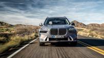 2023-BMW-X7-11