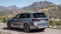 2023-BMW-X7-16