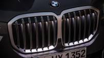 2023-BMW-X7-25