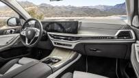 2023-BMW-X7-28