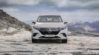 2023-Mercedes-Benz-EQS-SUV-0018
