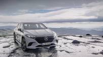 2023-Mercedes-Benz-EQS-SUV-0021
