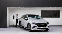 2023-Mercedes-Benz-EQS-SUV-0027