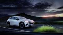 2023-Mercedes-Benz-EQS-SUV-0028