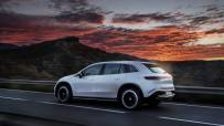 2023-Mercedes-Benz-EQS-SUV-0030