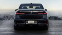 2023-BMW-760i-xDrive-6