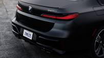 2023-BMW-760i-xDrive-8