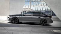 2023-BMW-M760e-xDrive-14