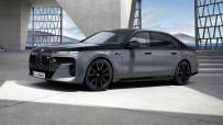 2023-BMW-M760e-xDrive-15 (1)
