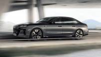 2023-BMW-M760e-xDrive-20