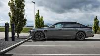 P90480805_highRes_the-new-bmw-m760e-xd