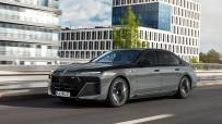 P90480834_highRes_the-new-bmw-m760e-xd