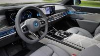 P90480848_highRes_the-new-bmw-m760e-xd