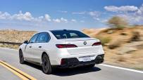 P90486172_highRes_the-new-bmw-760i-xdr