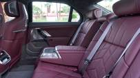 P90486209_highRes_the-new-bmw-760i-xdr