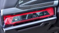 P90486211_highRes_the-new-bmw-760i-xdr