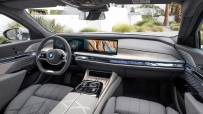 P90486282_highRes_the-new-bmw-i7-xdriv