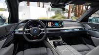P90486297_highRes_the-new-bmw-i7-xdriv