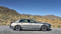 P90486330_highRes_the-new-bmw-i7-xdriv