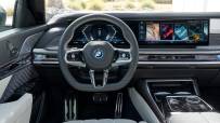 P90486378_highRes_the-new-bmw-i7-xdriv