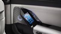 2023-BMW-7-Series-Interior-12