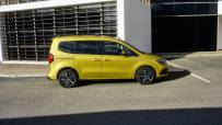 2023-Mercedes-T-Class-44