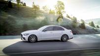 2023-Mercedes-AMG-C43-10